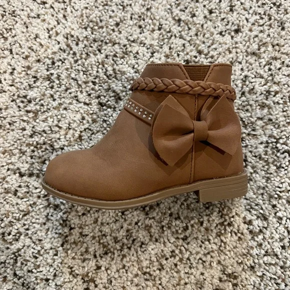 Toddler Girl Brown Ankle Boots - Picture 6 of 10